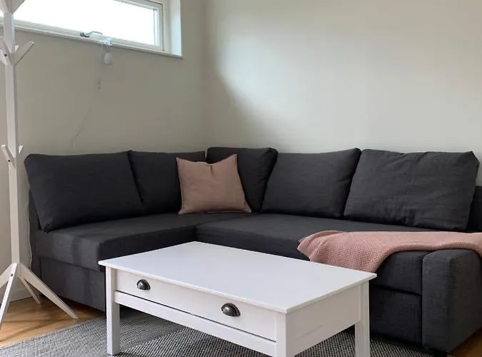Hjalmars Vaeg 10 Magnarp